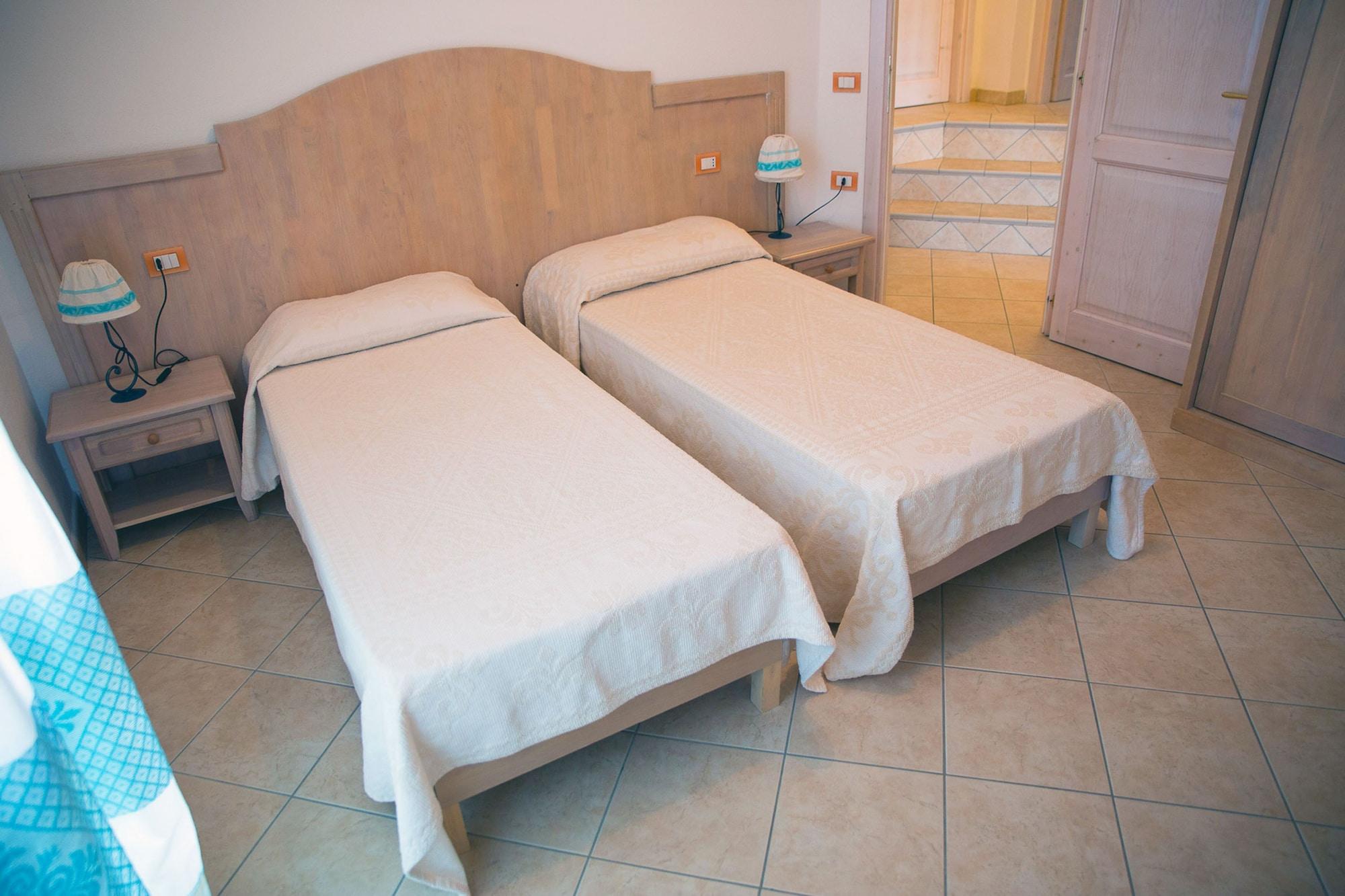 Residence Corte Dei Venti Budoni Eksteriør billede